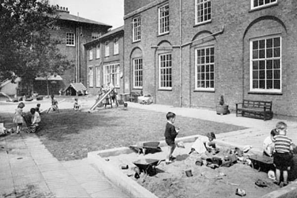 11_1964-playgarden.jpg